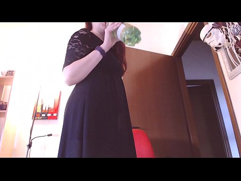 ❤️ Ein unterwürfiger Sklave, der schmutzige und üppige Höschen liebt, wird gezwungen zu masturbieren, nachdem er dieses Video gesehen hat! ️ Porn video bei de.xxxshake.ru ☑